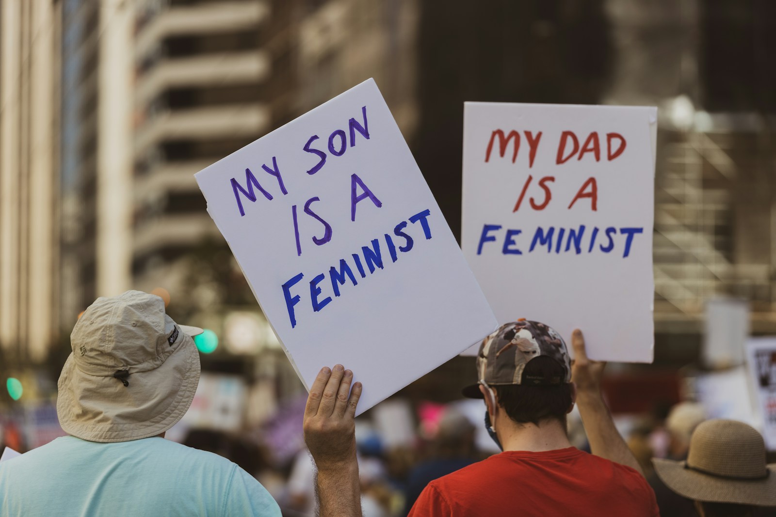 Government presents amendment to reclassify misogyny as a hate crime