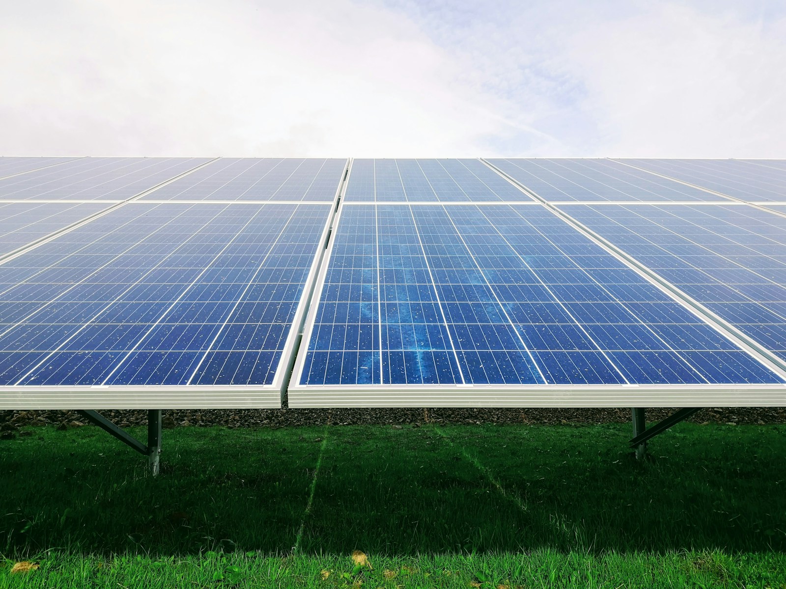 Legal challenge over approval of UK’s largest solar farm