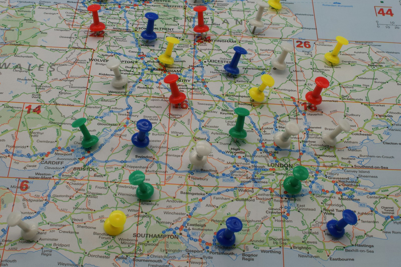 Suffolk Council sets deadline for response to local government reorganisation challenge