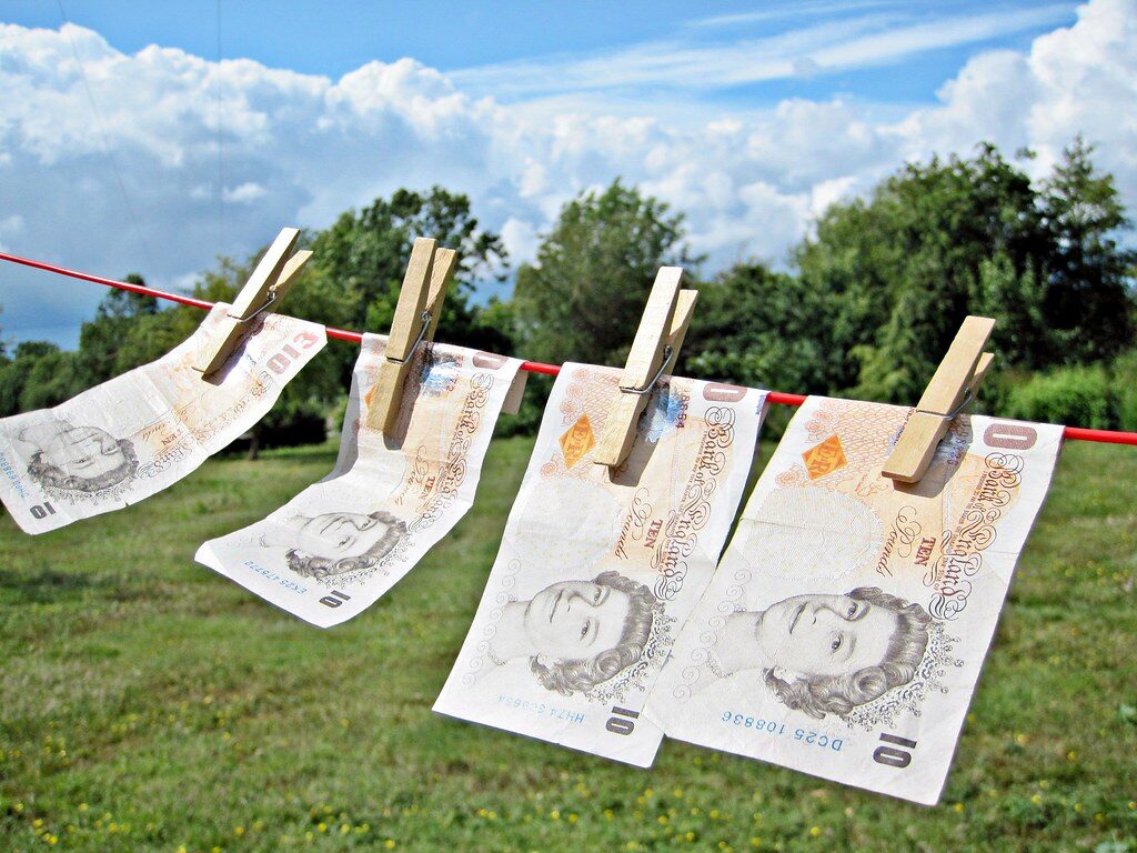 500 new officers to target money laundering networks