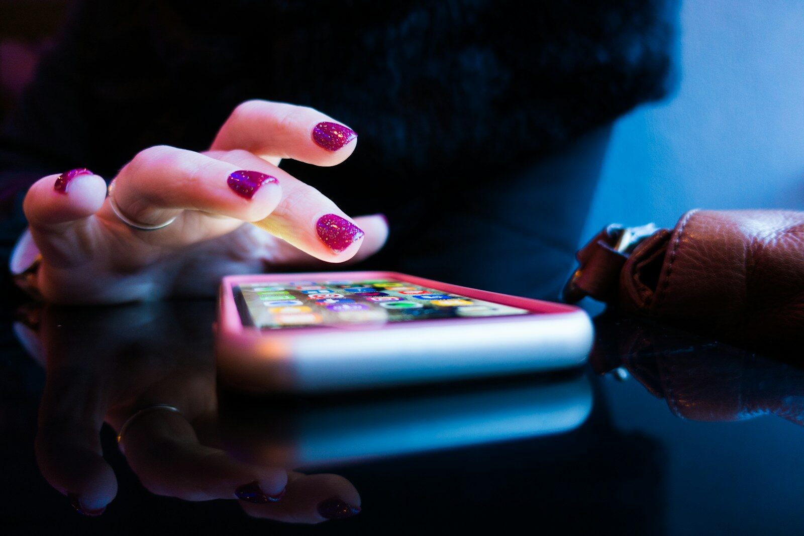 UK gambling sites caught steering users into data tracking
